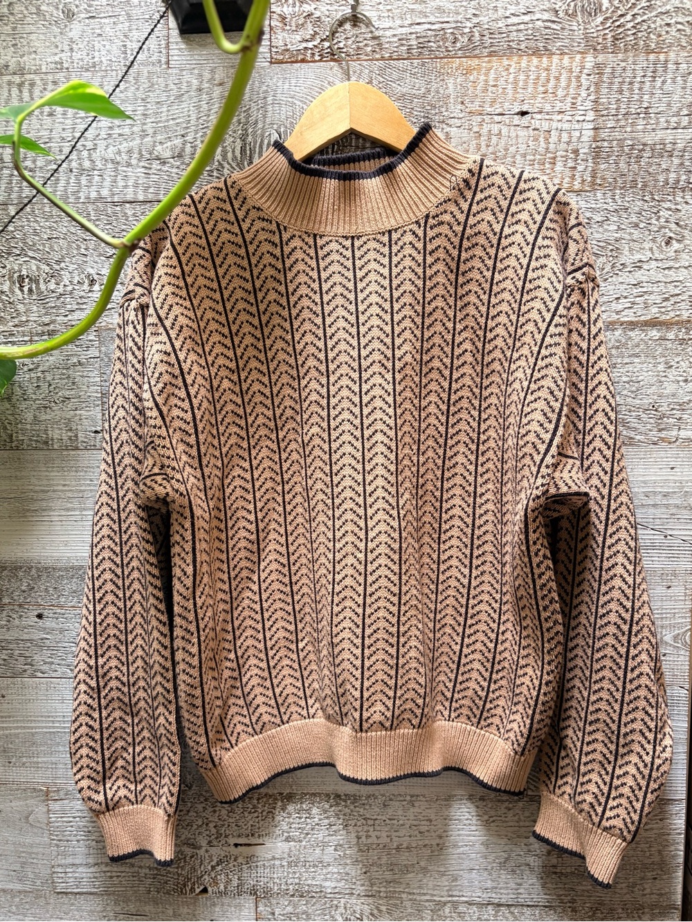 Northern Spirit/HBC | Vintage Chevron Mock Neck Pullover - Women M, Blush/Black